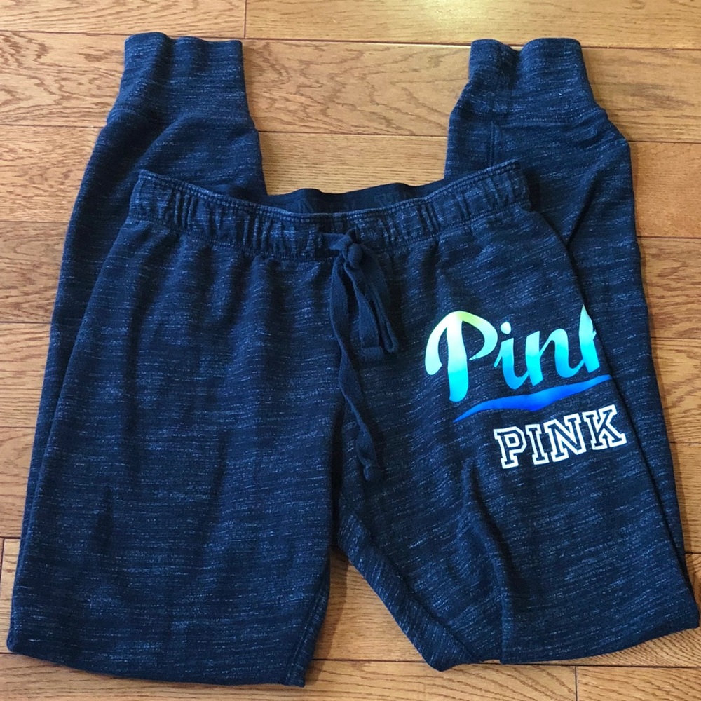 Pink sweatpants🌙